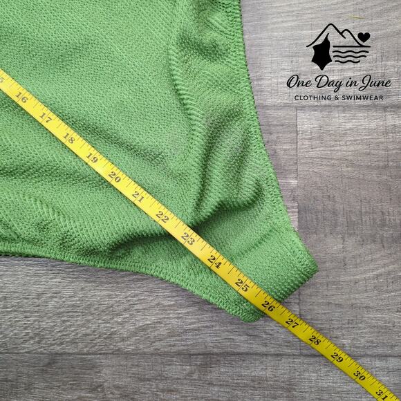 Shade & Shore Smocked One Piece Swimsuit Size L - Picture 4 of 5